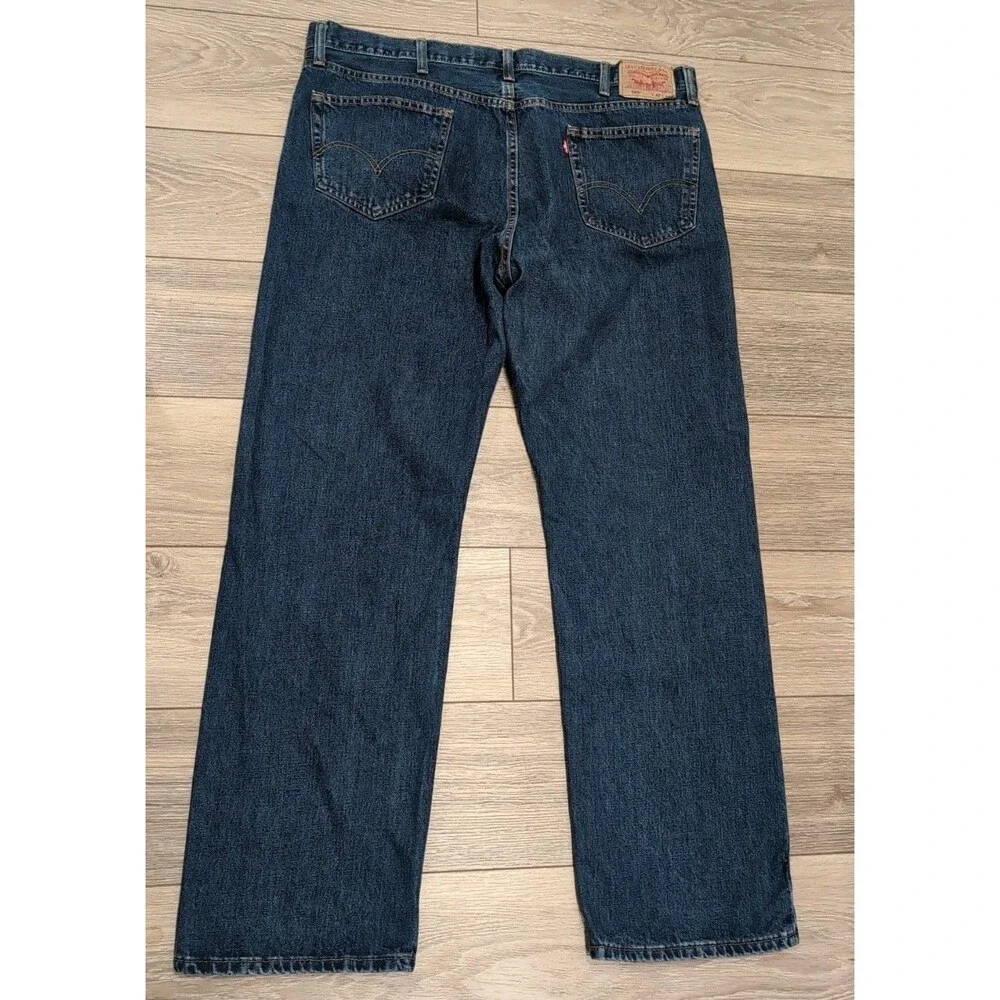 LEVI'S 505 MEN'S BLUE JEANS Regular Straight  in Size 42X32 Dark Wash EUC